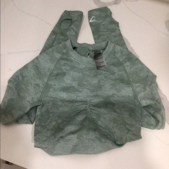 Gymshark Women's Camo Seamless Long Sleeve Crop Top Sage Green XS - Picture 3 of 7